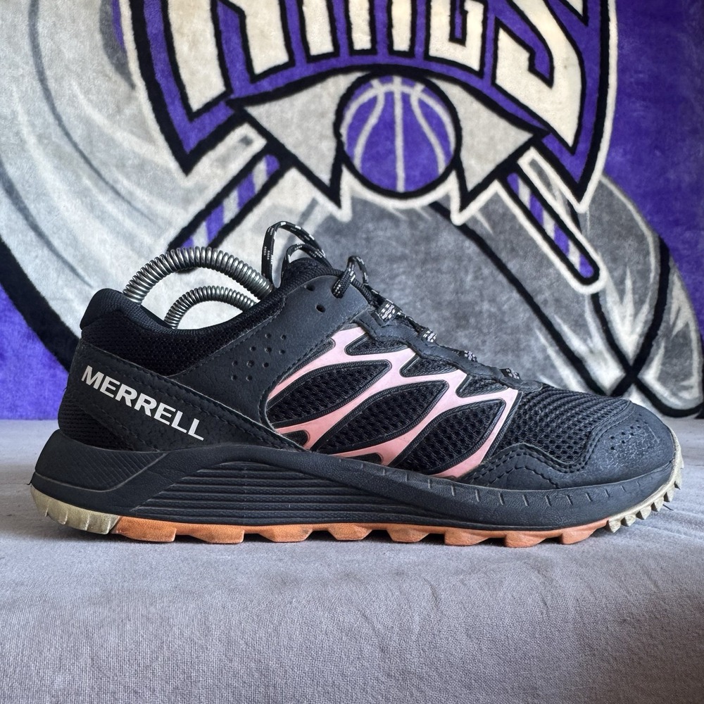 Size 8 - Merrell Wildwood Trail Sneaker Women's Black Orchid J067736